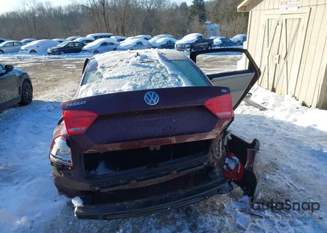 2012 Volkswagen Passat 2.5L Se z USA, uszkodzony, nr VIN 1VWBP7A3XCC086617